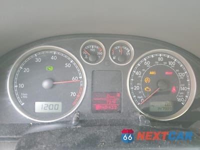 Zdjęcie 9 z 14 samochodu: 2004 VOLKSWAGEN PASSAT GLX VIN:WVWRH63B14P159655 - miniatura