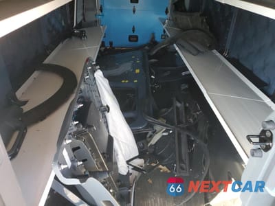 Zdjęcie 13 z 14 samochodu: 2023 RIVIAN EDV 700 VIN:7FCEHEB73PN007392 - miniatura