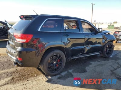 Trzecie zdjęcie samochodu z tyłu: 2013 JEEP GRAND CHEROKEE SRT-8 VIN:1C4RJFDJ0DC603304 - miniatura