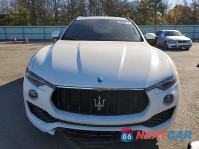 Piąte zdjęcie samochodu w środku: 2017 MASERATI LEVANTE SPORT VIN:ZN661XUS8HX232875 - miniatura