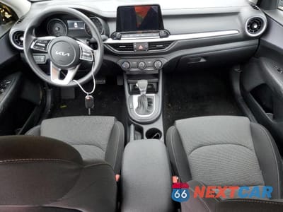 Zdjęcie 8 z 12 samochodu: 2024 KIA FORTE LXS VIN:3KPF24AD3RE773756 - miniatura
