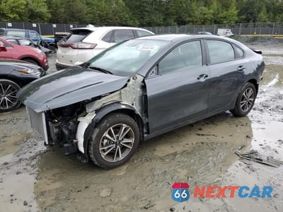 2024 KIA FORTE LXS 3KPF24AD3RE773756 - główne zdjęcie licytacji z USA - miniatura