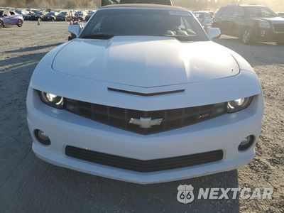 Piąte zdjęcie samochodu w środku: 2013 CHEVROLET CAMARO SS VIN:2G1FJ3DJ3D9246427 - miniatura
