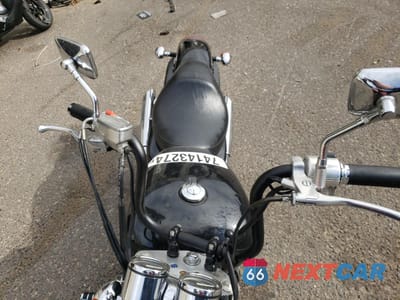 Piąte zdjęcie samochodu w środku: 1998 HONDA VF750 C VIN:JH2RC4300WM400957 - miniatura