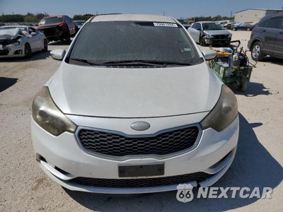 Piąte zdjęcie samochodu w środku: 2014 KIA FORTE EX VIN:KNAFX4A81E5077503 - miniatura
