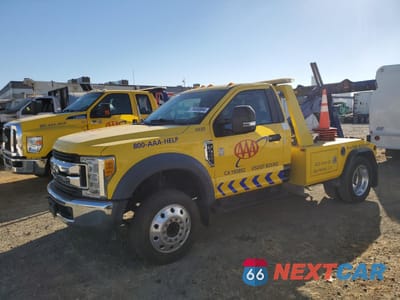 2017 FORD F450 SUPER DUTY 1FDUF4GY1HEB70932 - główne zdjęcie licytacji z USA - miniatura