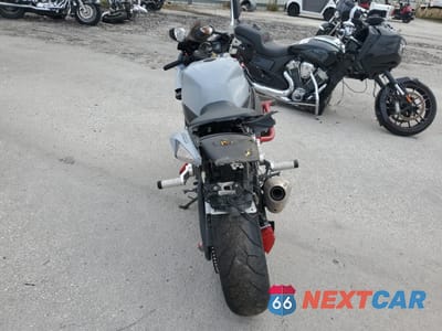 Czwarte zdjęcie samochodu z boku: 2023 SUZUKI GSX-R750 VIN:JS1GR7MAXP7100831 - miniatura