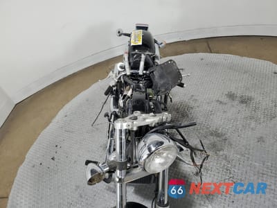 Piąte zdjęcie samochodu w środku: 2005 HONDA VT750 C VIN:JH2RC440X5M802305 - miniatura