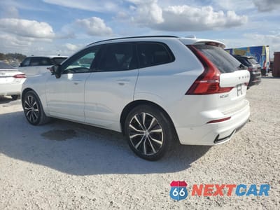 Drugie zdjęcie samochodu z przodu: 2024 VOLVO XC60 PLUS VIN:YV4L12RL8R1830409 - miniatura
