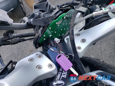 Zdjęcie 7 z 11 samochodu: 2009 BMW R1200 RT VIN:WB10388089ZT14222 - miniatura