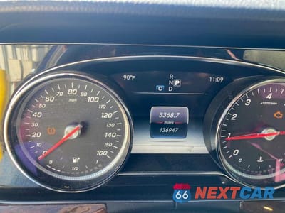 Zdjęcie 9 z 13 samochodu: 2017 MERCEDES-BENZ E 300 VIN:WDDZF4JB4HA060131 - miniatura