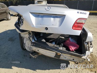 Zdjęcie 6 z 14 samochodu: 2002 MERCEDES-BENZ E 320 VIN:WDBJF65J02B485124 - miniatura