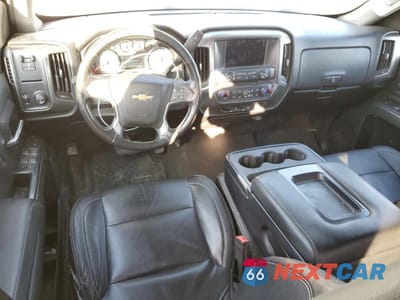 Zdjęcie 8 z 13 samochodu: 2018 CHEVROLET SILVERADO C1500 LT VIN:3GCPCRECXJG538151 - miniatura