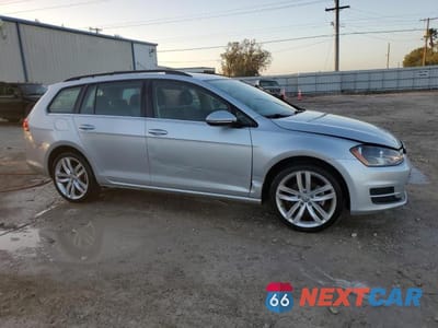 Czwarte zdjęcie samochodu z boku: 2016 VOLKSWAGEN GOLF SPORTWAGEN S VIN:3VWC17AU0GM522832 - miniatura