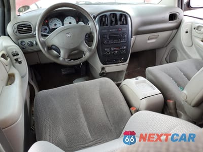 Zdjęcie 8 z 13 samochodu: 2005 DODGE GRAND CARAVAN SXT VIN:2D8GP44L85R142309 - miniatura
