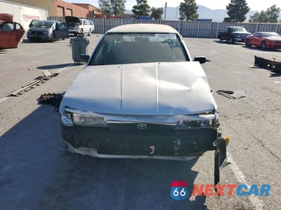 Piąte zdjęcie samochodu w środku: 1990 TOYOTA CAMRY DLX VIN:JT2SV21W7L0364695 - miniatura