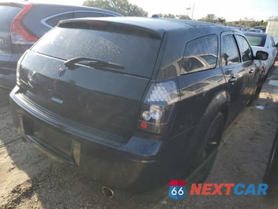 Trzecie zdjęcie samochodu z tyłu: 2005 DODGE MAGNUM R/T VIN:2D8GV58245H670884 - miniatura