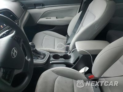 Zdjęcie 7 z 13 samochodu: 2018 HYUNDAI ELANTRA SEL VIN:5NPD84LF3JH310990 - miniatura