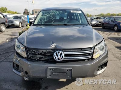 Piąte zdjęcie samochodu w środku: 2014 VOLKSWAGEN TIGUAN S VIN:WVGBV3AXXEW518818 - miniatura
