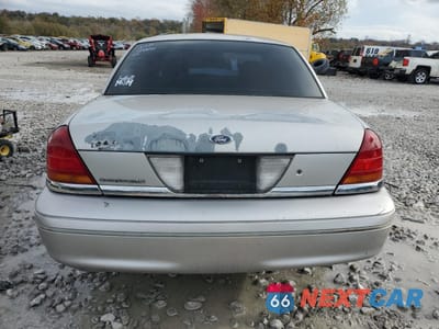 Zdjęcie 6 z 15 samochodu: 2003 FORD CROWN VICTORIA LX VIN:2FAFP74W33X220077 - miniatura