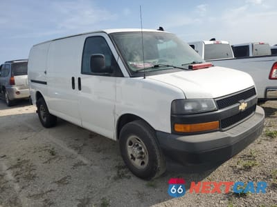 Czwarte zdjęcie samochodu z boku: 2019 CHEVROLET EXPRESS G3500 VIN:1GCZGGFG4K1353242 - miniatura