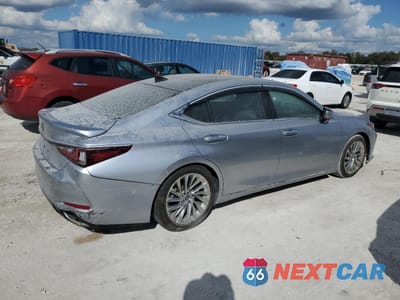 Trzecie zdjęcie samochodu z tyłu: 2022 LEXUS ES 350 BASE VIN:58AFZ1B1XNU134417 - miniatura