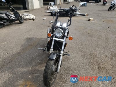 Drugie zdjęcie samochodu z przodu: 1998 HONDA VF750 C VIN:JH2RC4300WM400957 - miniatura