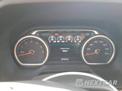 Zdjęcie 9 z 15 samochodu: 2021 CHEVROLET SUBURBAN K1500 HIGH COUNTRY VIN:1GNSKGKL6MR296606 - miniatura
