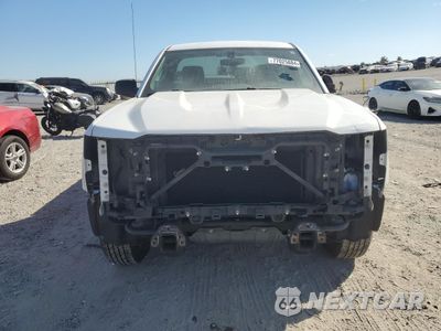 Piąte zdjęcie samochodu w środku: 2018 CHEVROLET SILVERADO C1500 VIN:1GCNCNEH6JZ123923 - miniatura