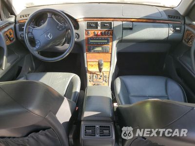 Zdjęcie 8 z 14 samochodu: 2002 MERCEDES-BENZ E 320 VIN:WDBJF65J02B485124 - miniatura