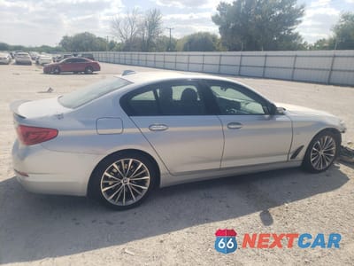 Trzecie zdjęcie samochodu z tyłu: 2019 BMW M550XI VIN:WBAJA1106JB485488 - miniatura