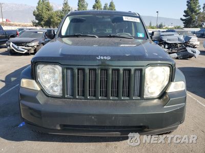 Piąte zdjęcie samochodu w środku: 2011 JEEP LIBERTY SPORT VIN:1J4PN2GK1BW503551 - miniatura