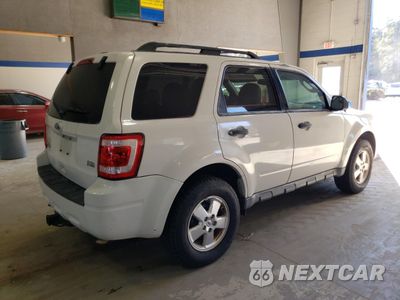 Trzecie zdjęcie samochodu z tyłu: 2011 FORD ESCAPE XLT VIN:1FMCU0DG0BKB30209 - miniatura