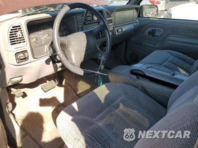 Zdjęcie 8 z 12 samochodu: 2001 CHEVROLET GMT-400 K1500 VIN:1GCEK19R0VE144021 - miniatura