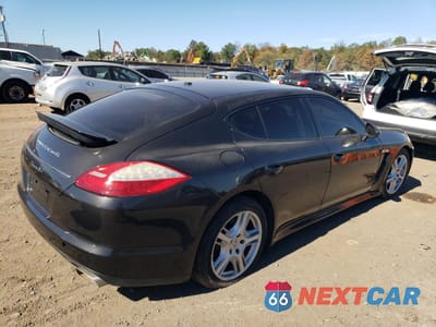 Trzecie zdjęcie samochodu z tyłu: 2011 PORSCHE PANAMERA 2 VIN:WP0AA2A77BL011796 - miniatura