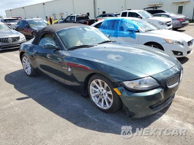 Czwarte zdjęcie samochodu z boku: 2007 BMW Z4 3.0SI VIN:4USBU53587LX02751 - miniatura