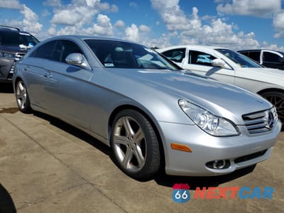 Czwarte zdjęcie samochodu z boku: 2006 MERCEDES-BENZ CLS 500C VIN:WDDDJ75X56A073385 - miniatura