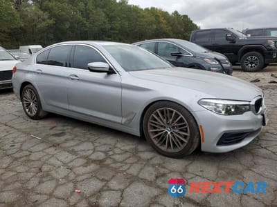 Czwarte zdjęcie samochodu z boku: 2019 BMW 530 XI VIN:WBAJA7C5XKG910084 - miniatura