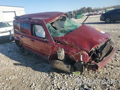 Czwarte zdjęcie samochodu z boku: 2015 JEEP PATRIOT SPORT VIN:1C4NJPBAXFD341960 - miniatura