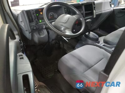 Zdjęcie 8 z 12 samochodu: 2017 ISUZU NPR HD VIN:54DC4W1C7HS808130 - miniatura