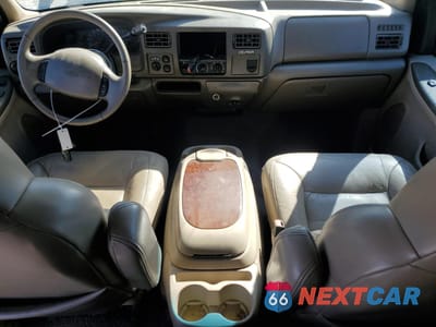 Zdjęcie 8 z 13 samochodu: 2000 FORD EXCURSION LIMITED VIN:1FMSU43F8YED96242 - miniatura