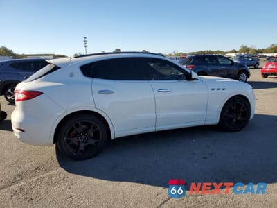 Trzecie zdjęcie samochodu z tyłu: 2017 MASERATI LEVANTE SPORT VIN:ZN661XUS8HX232875 - miniatura
