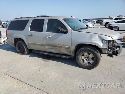 Czwarte zdjęcie samochodu z boku: 2009 CHEVROLET SUBURBAN C1500 LT VIN:1GNFC260X9R102880 - miniatura