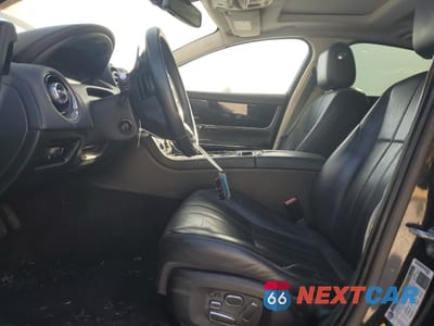 Zdjęcie 7 z 12 samochodu: 2014 JAGUAR XJ VIN:SAJWA1CZ1E8V65570 - miniatura