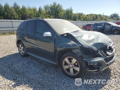 Czwarte zdjęcie samochodu z boku: 2009 MERCEDES-BENZ ML 350 VIN:4JGBB86E39A453424 - miniatura
