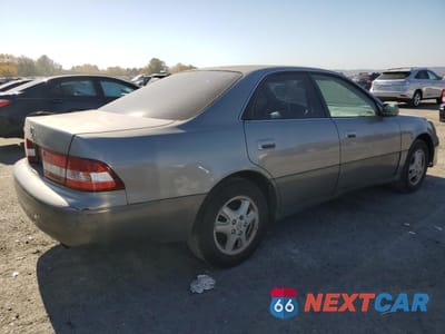 Trzecie zdjęcie samochodu z tyłu: 2000 LEXUS ES 300 VIN:JT8BF28GXY5091263 - miniatura