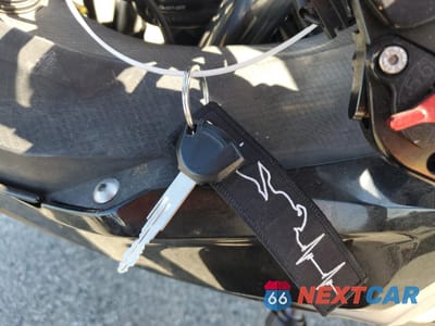 Zdjęcie 8 z 10 samochodu: 2018 KAWASAKI EX400 VIN:JKAEXKH19JDA14321 - miniatura