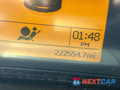 Zdjęcie 8 z 10 samochodu: 2008 VOLVO VN VNM VIN:4V4MC9EG28N262785 - miniatura