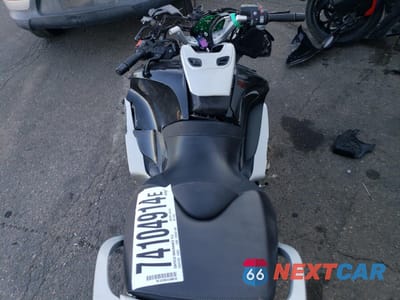 Zdjęcie 6 z 11 samochodu: 2009 BMW R1200 RT VIN:WB10388089ZT14222 - miniatura