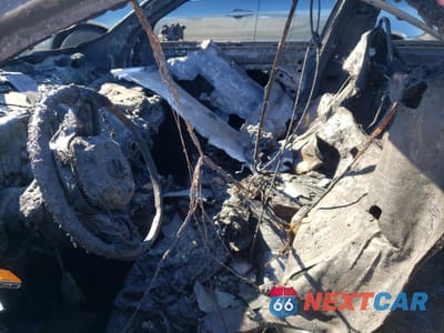 Zdjęcie 7 z 11 samochodu: 2021 VOLVO XC40 T5 R-DESIGN VIN:YV4162UM5M2402194 - miniatura